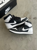 Jordan 1 Black/White Sz. 10