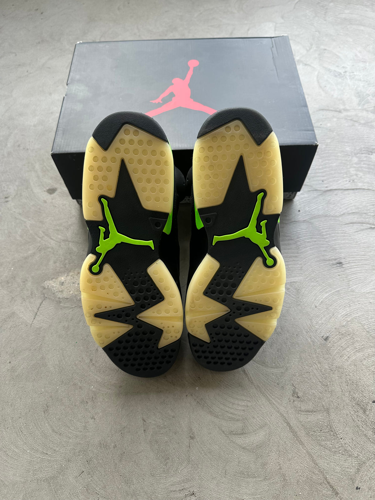 Jordan 6 Electric Green Sz. 10