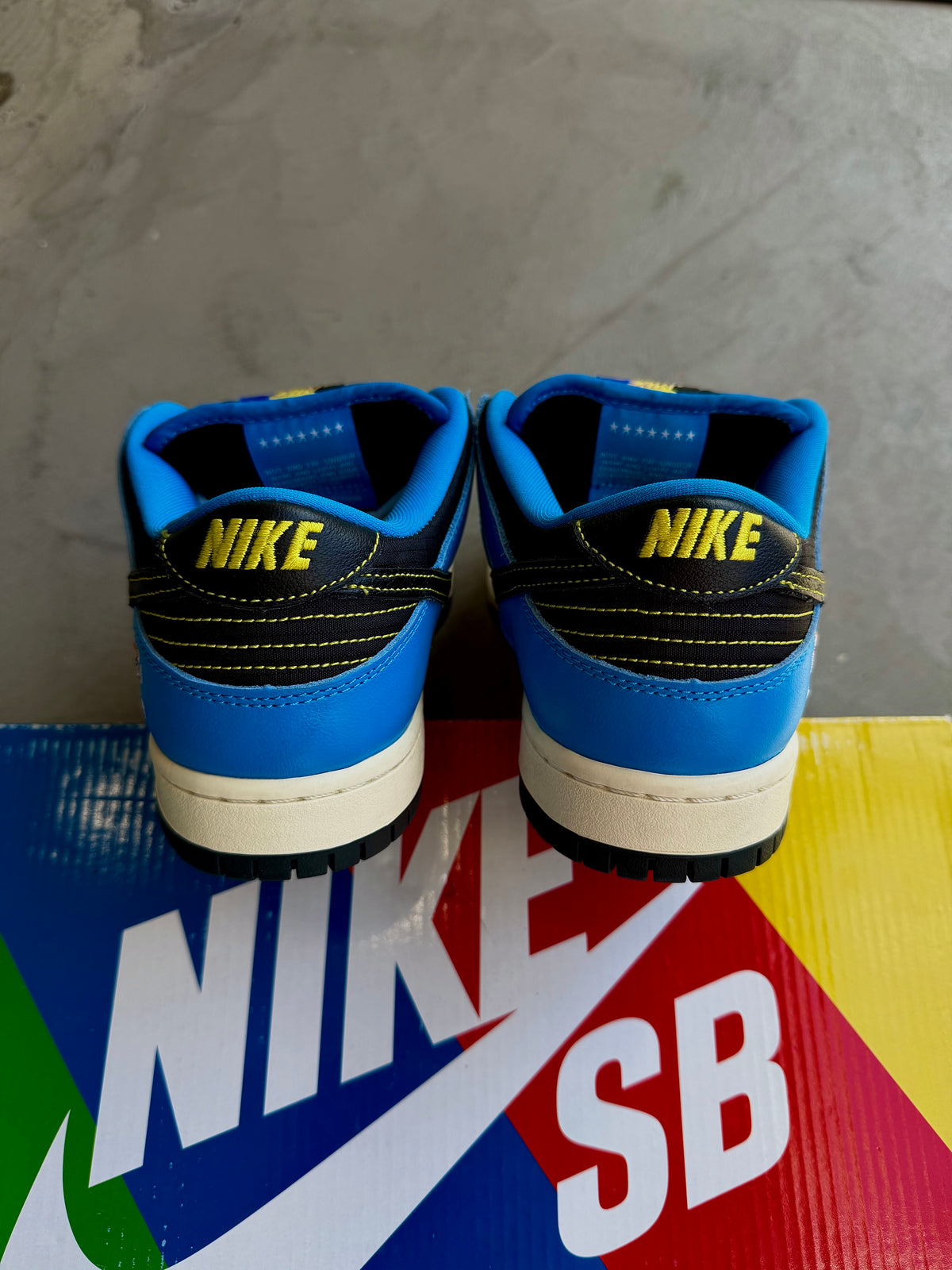 Nike SB Dunk Low Instant Skateboards Sz. 7.5