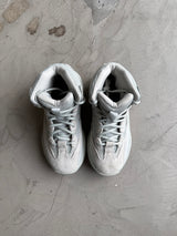 Yeezy Desert Boot Salt Sz. 5