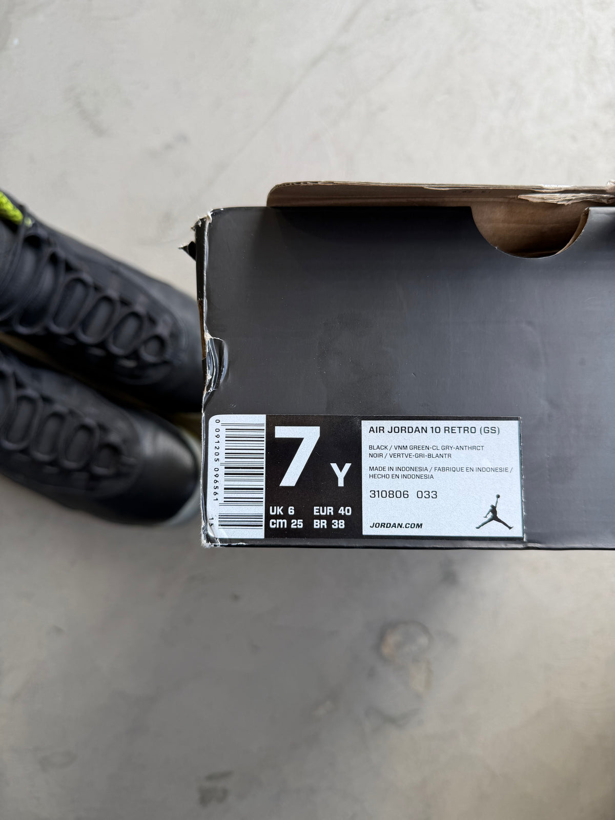 Jordan 10 Venom Sz. 7Y
