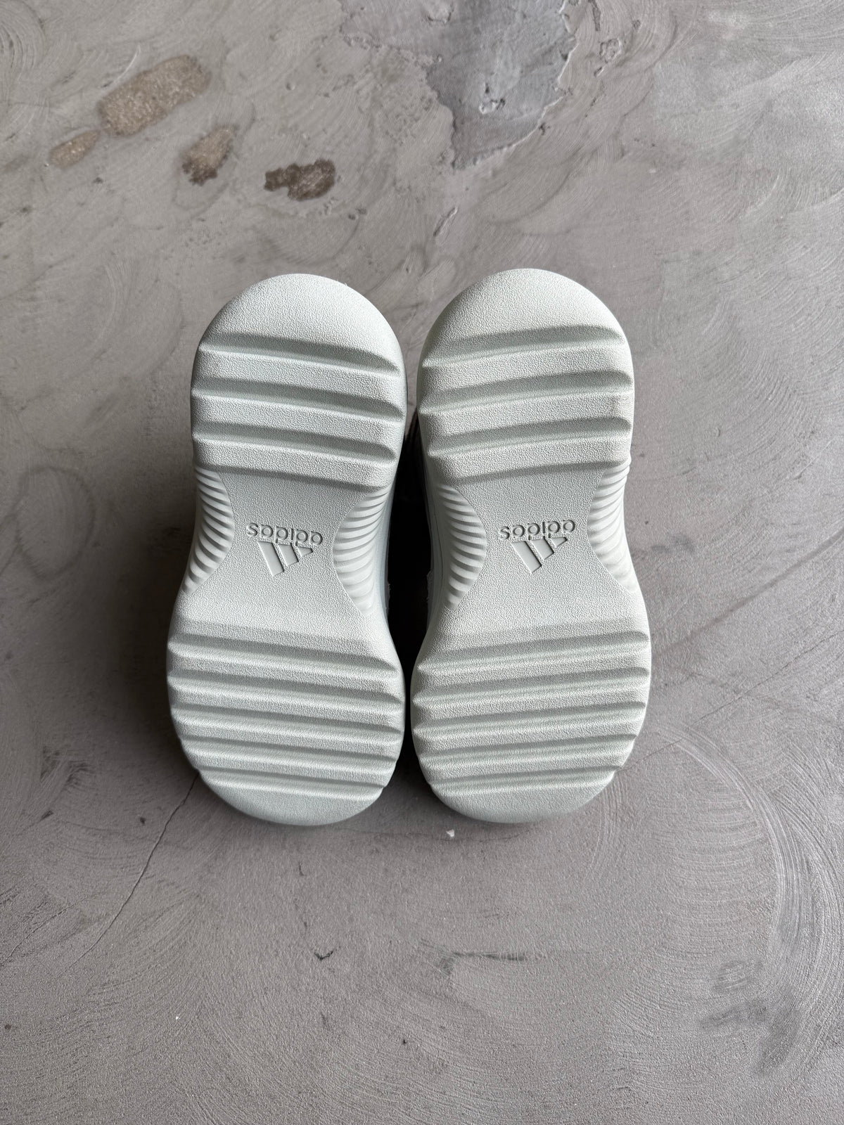 Yeezy Desert Boot Salt Sz. 5