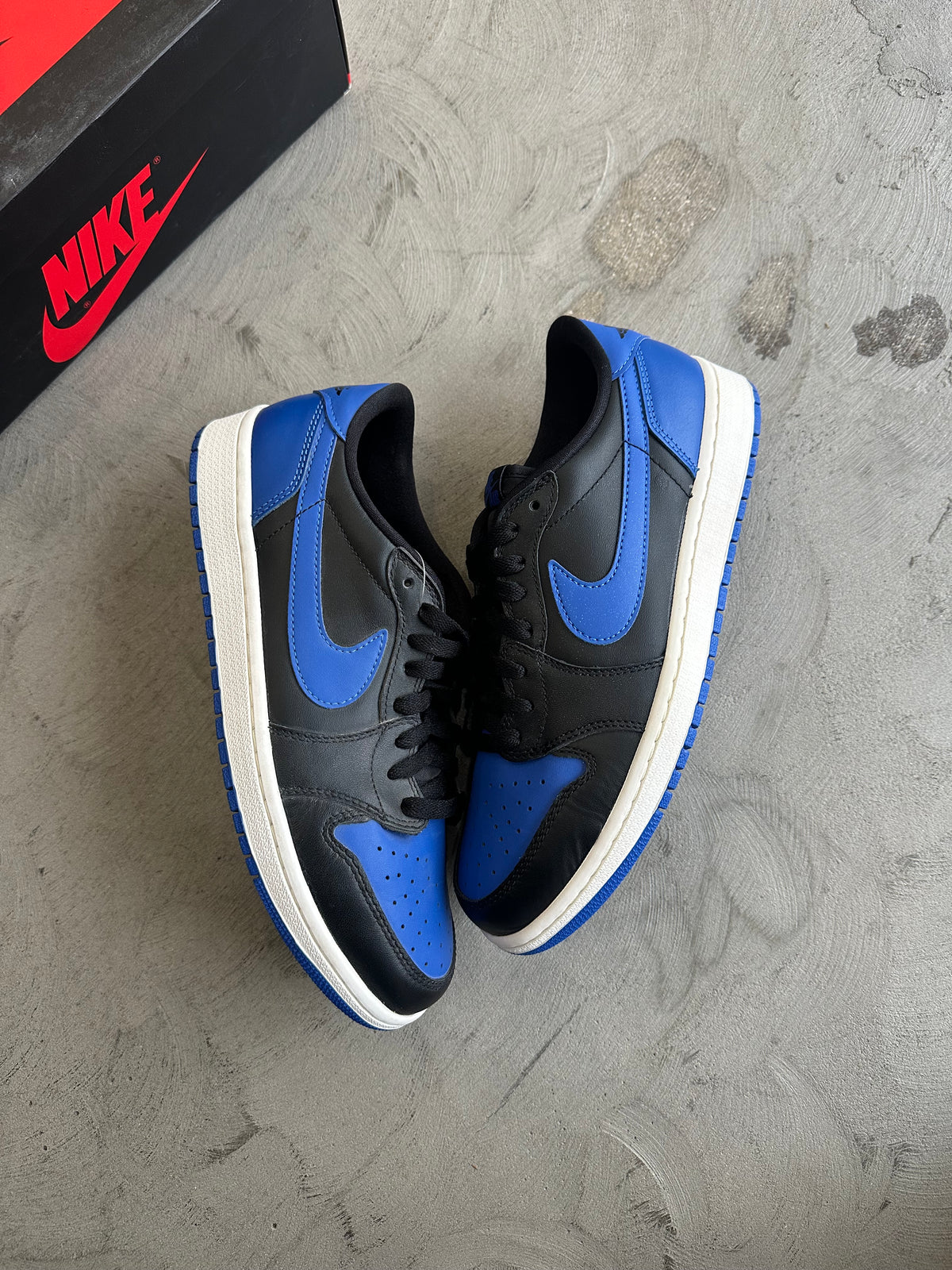 Jordan 1 Low Royal Sz. 10