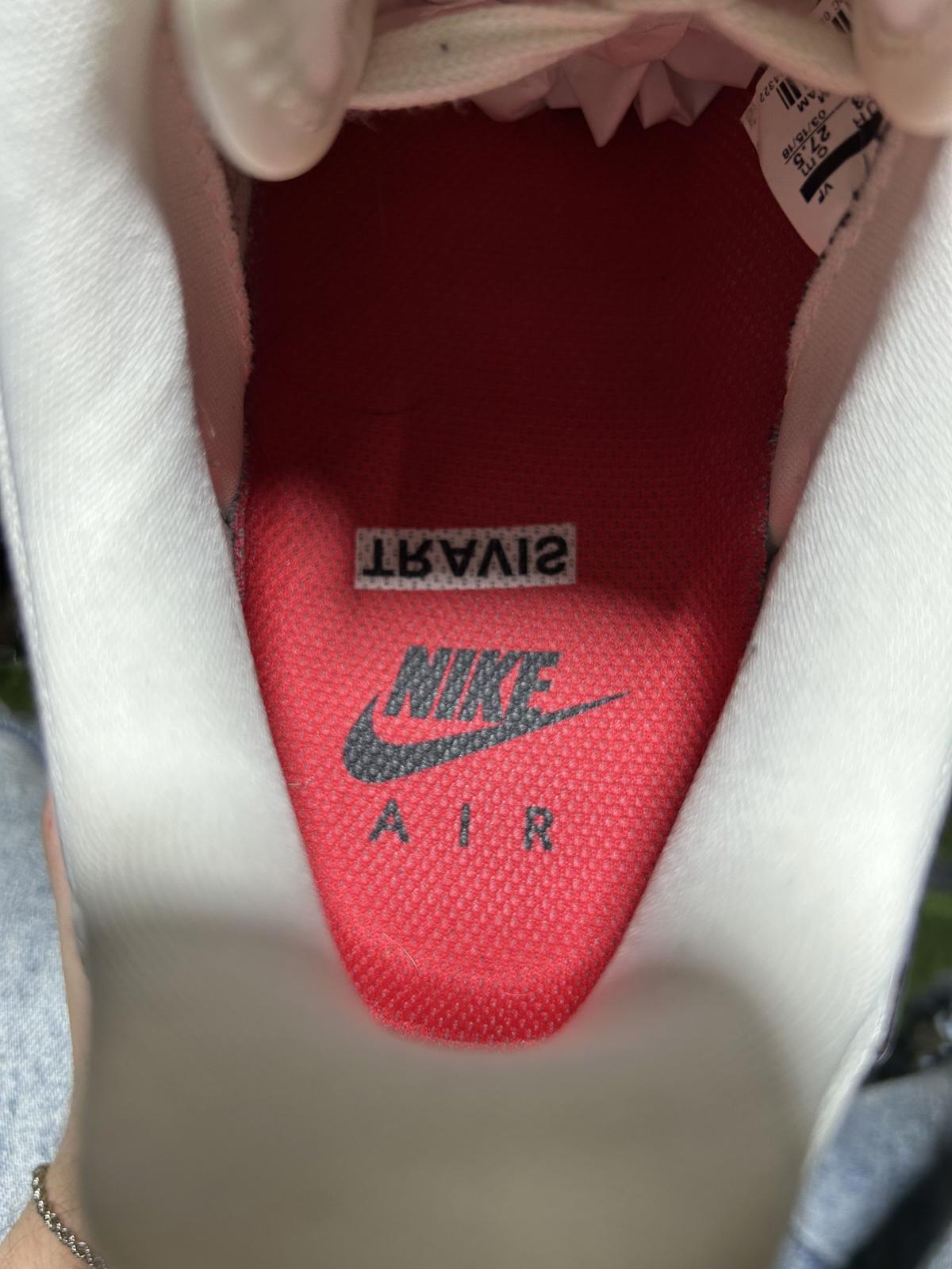 Air Force 1 Low Travis Scott