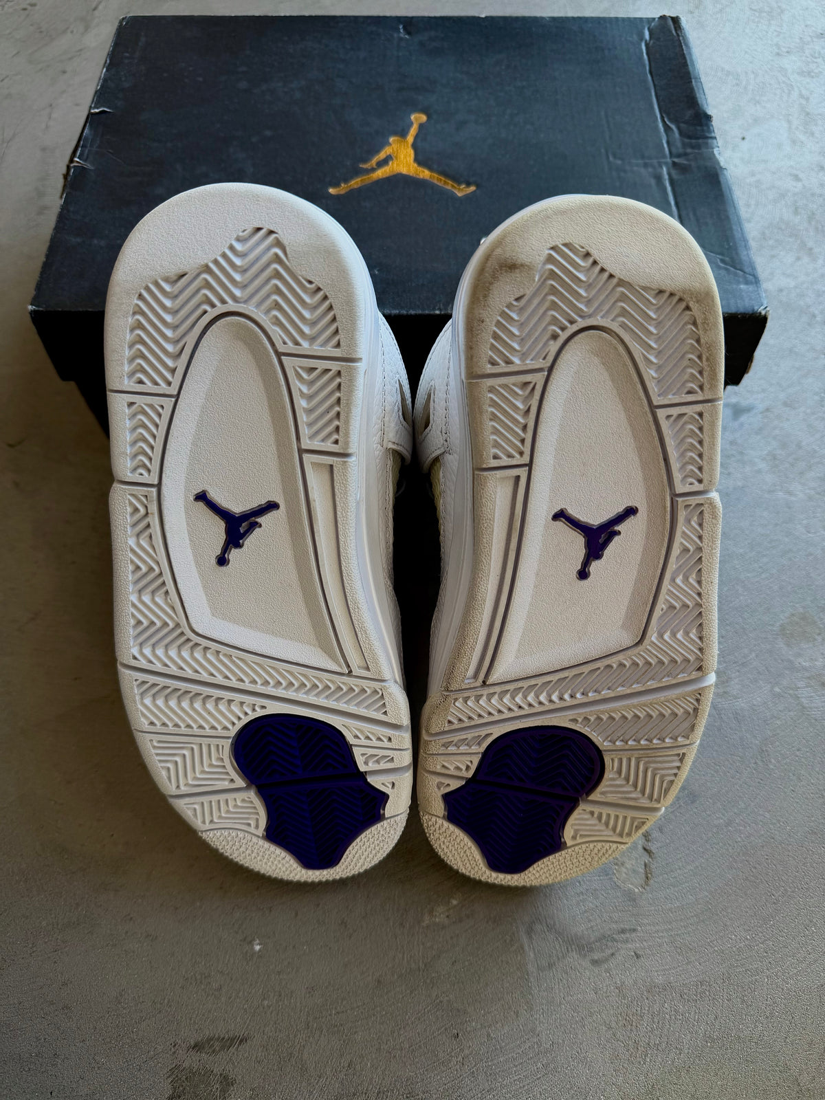 Jordan 4 Metallic Purple Sz. 6Y