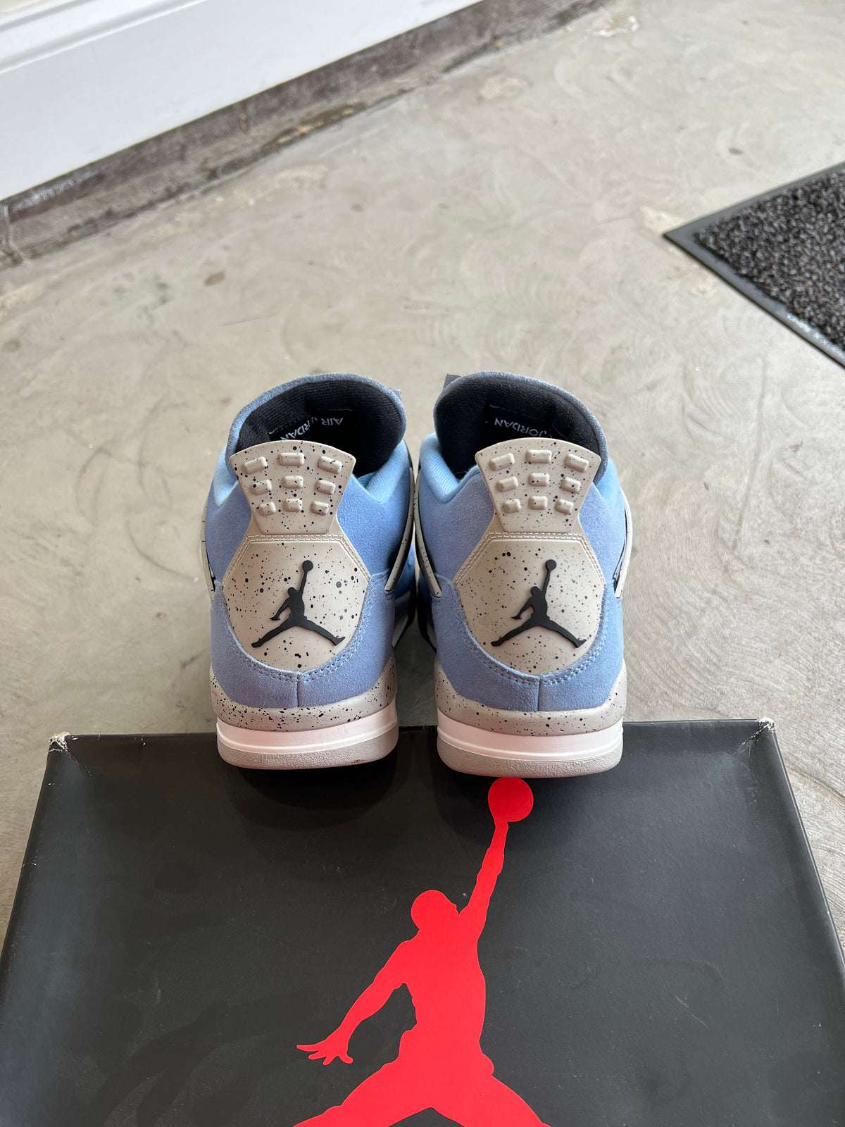 Jordan 4 University Blue Sz. 11
