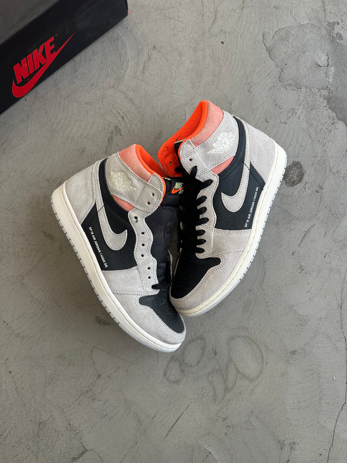 Jordan 1 Crimson Tint Sz. 9