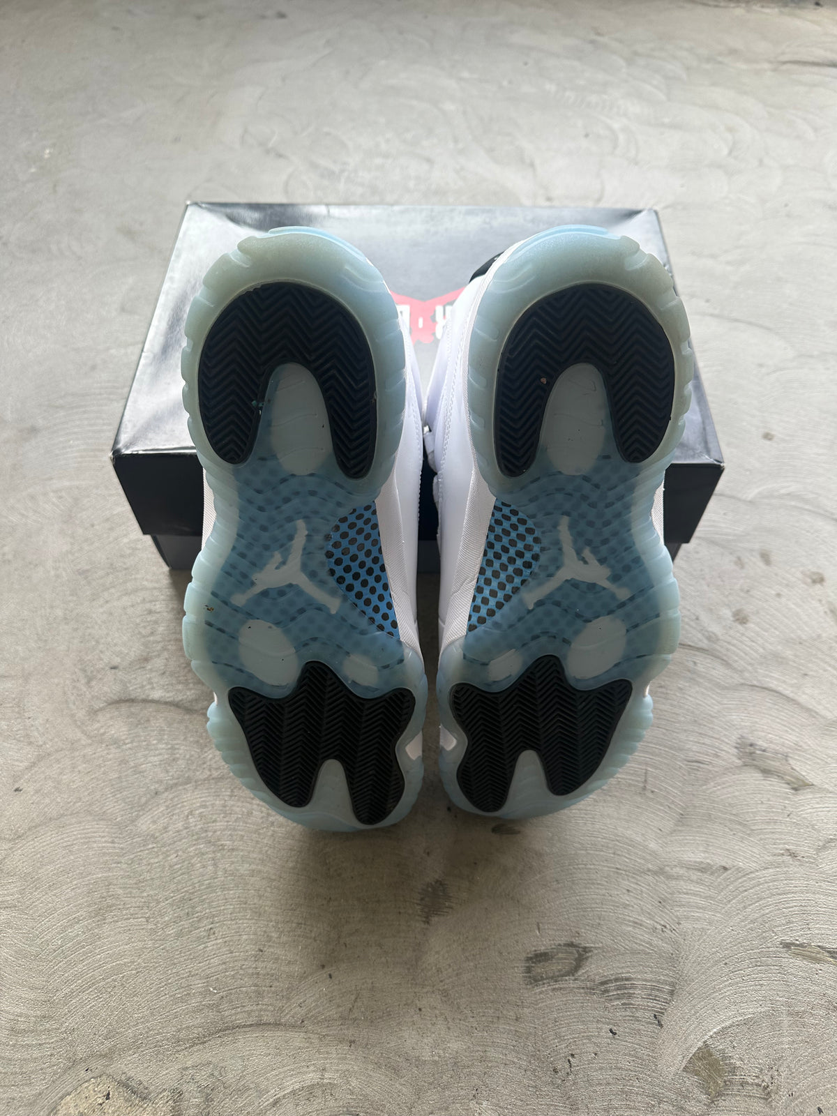 Jordan 11 Legend Blue Sz. 14