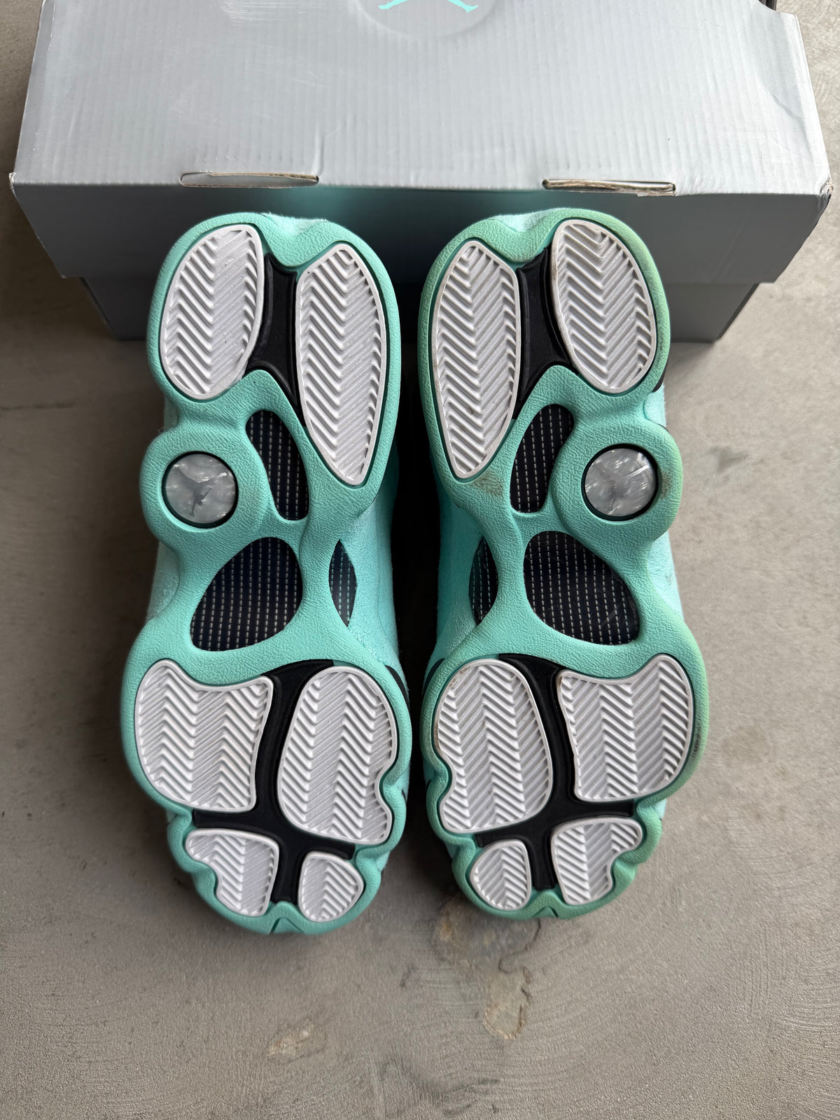Jordan 13 Island Green Sz. 5.5Y