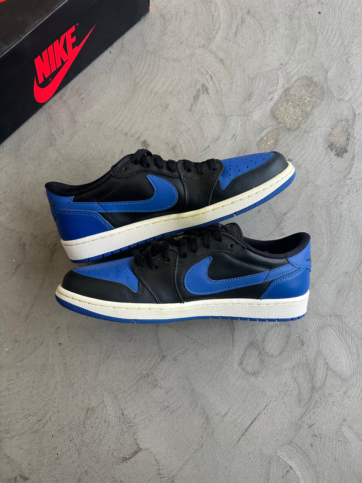 Jordan 1 Low Royal Sz. 10