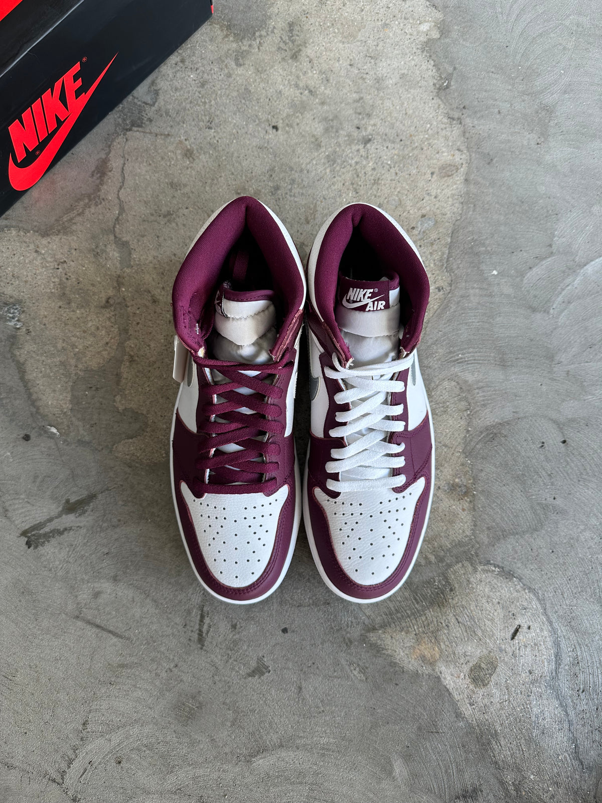 Jordan 1 Bordeaux Sz. 10.5