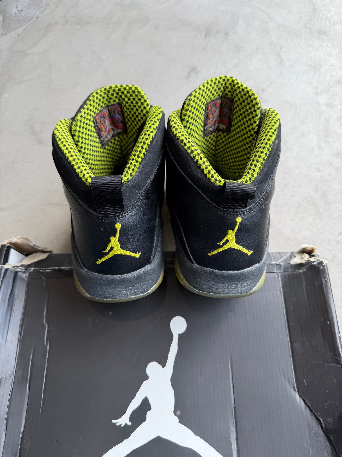 Jordan 10 Venom Sz. 7Y