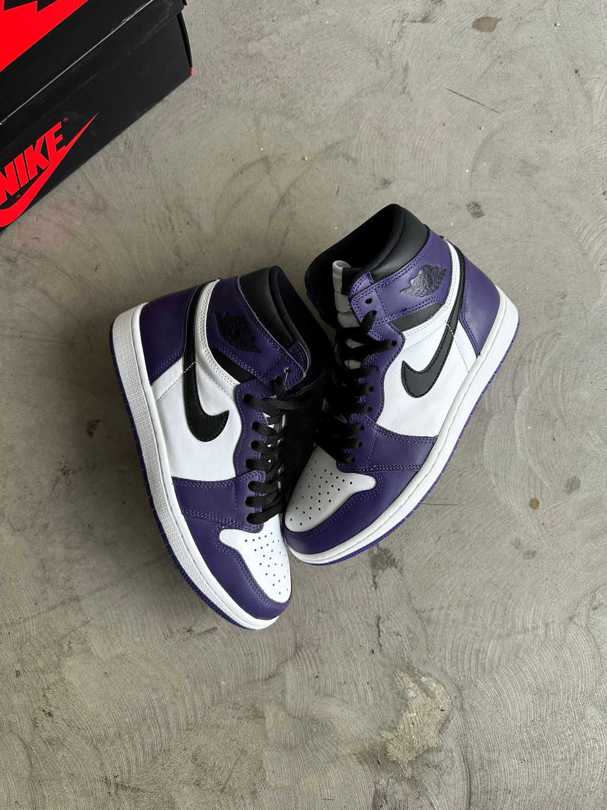 Jordan 1 Court Purple Sz. 8.5