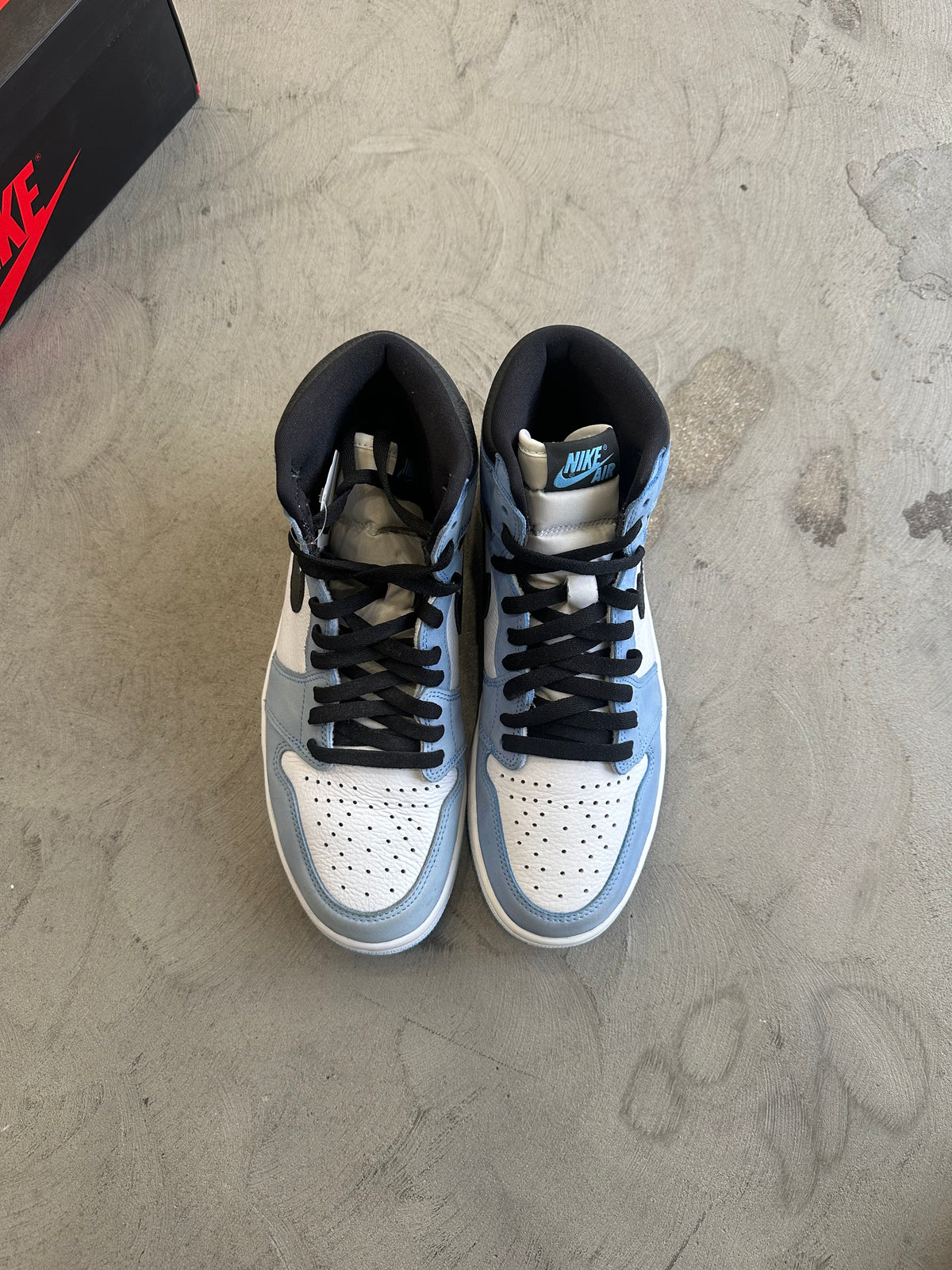 Jordan 1 UNC Sz. 9.5