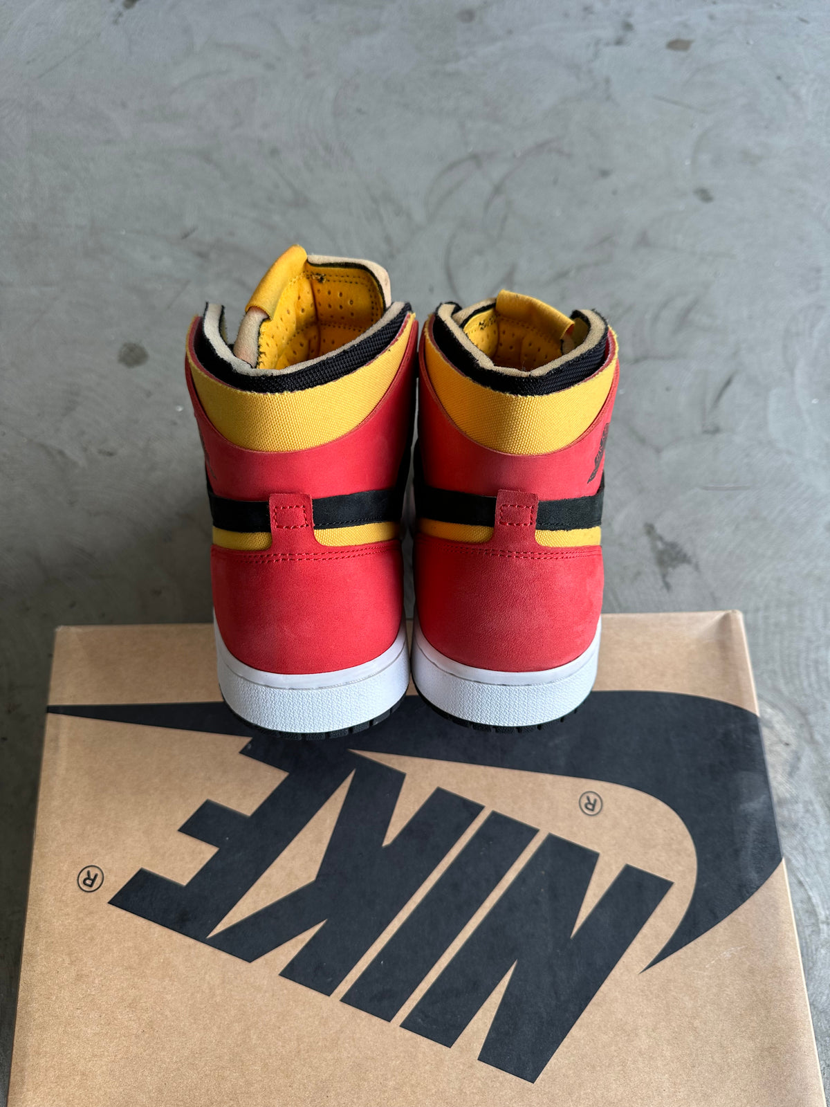 Jordan 1 Chili Red Sz. 10.5