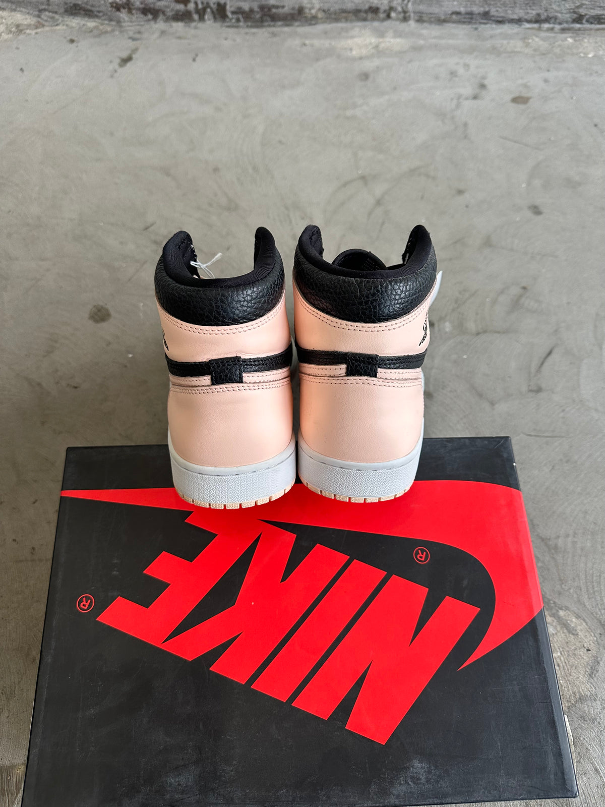 Jordan 1 Crimson Tint Sz. 8.5