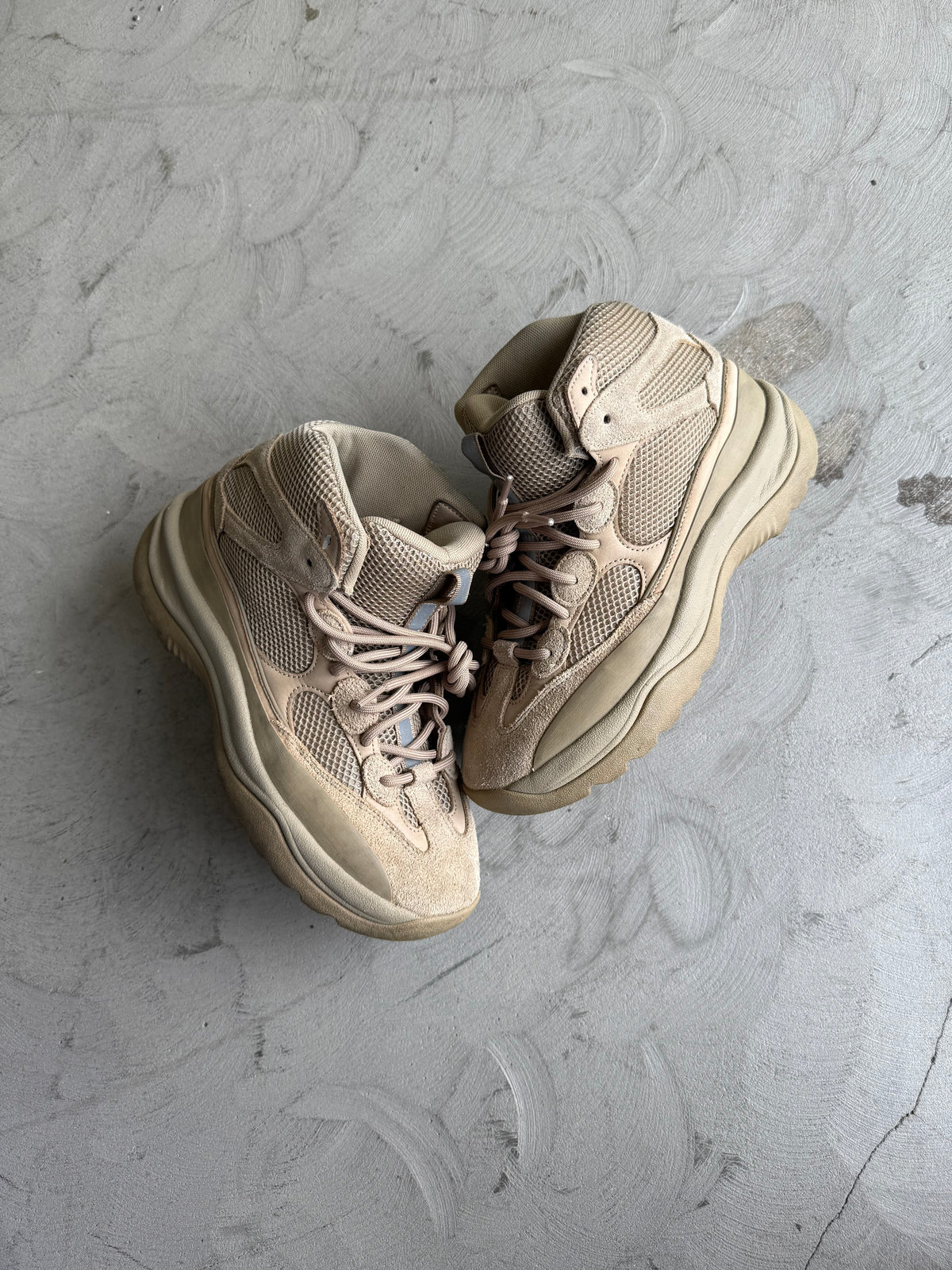 YZY DSRT BOOT Sz. 10