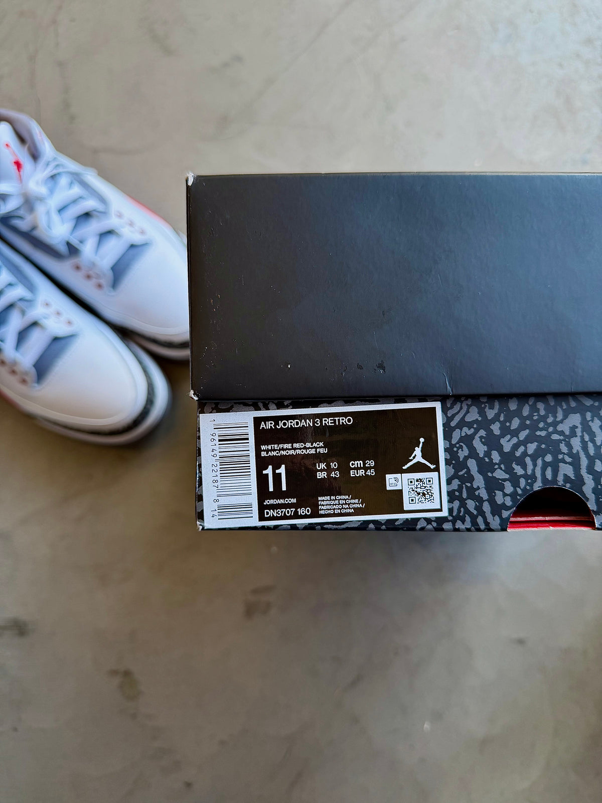 Jordan 3 Fire Red Sz. 11