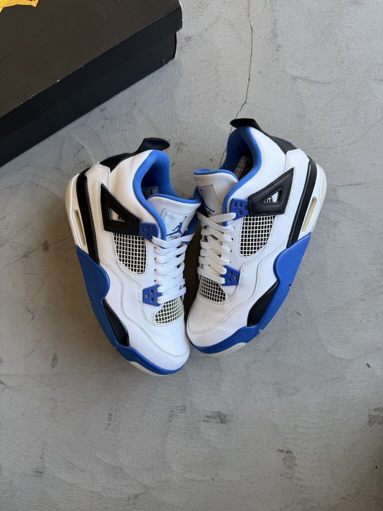 Jordan 4 Motorsport sz 7Y
