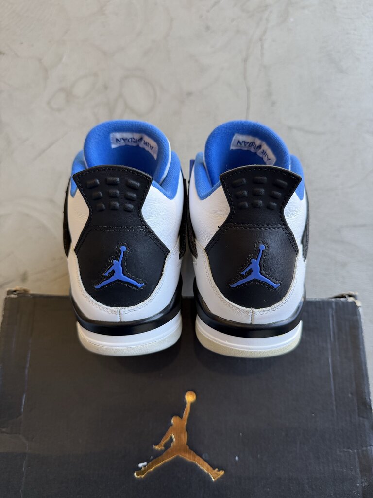 Jordan 4 Motorsport sz 7Y