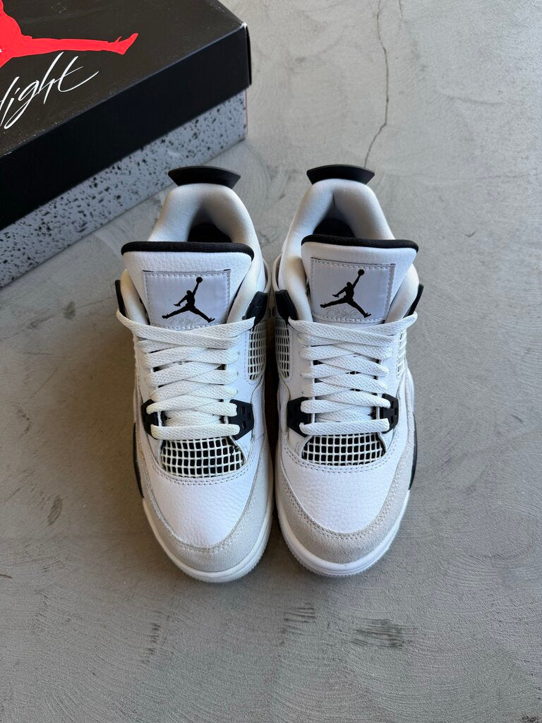 Jordan 4 Military Black Sz.4.5Y