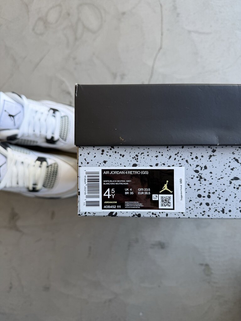 Jordan 4 Military Black Sz.4.5Y