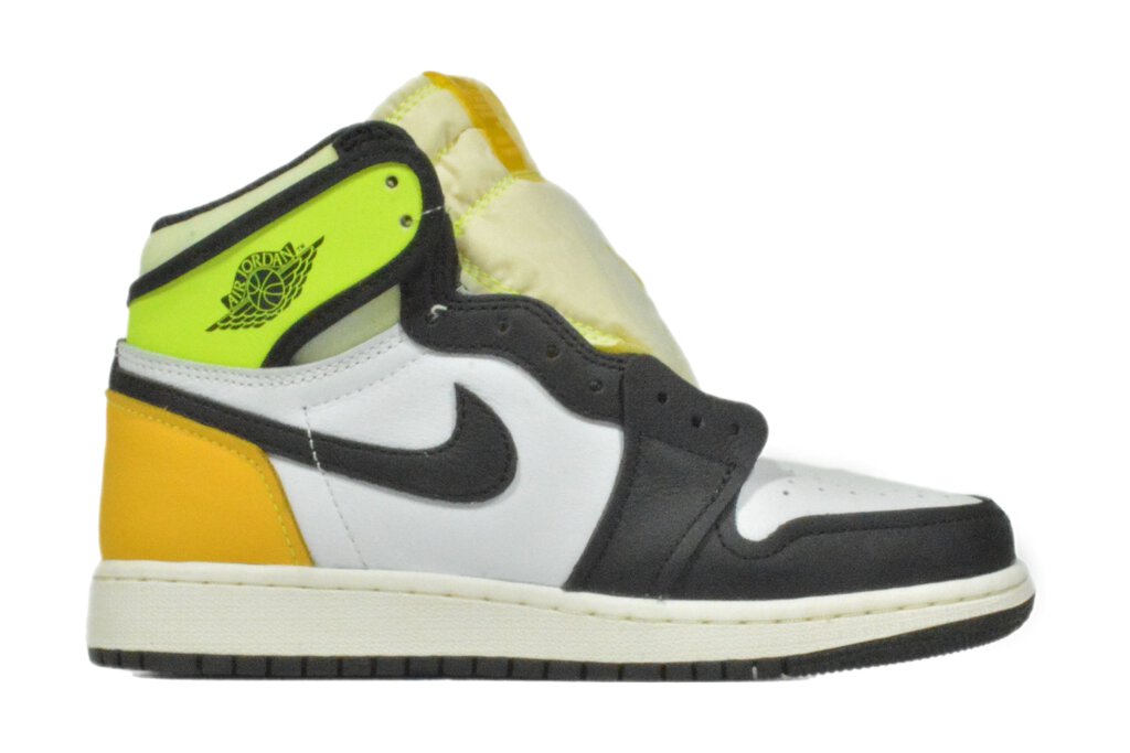 Jordan 1 Volt Sz. 4.5Y