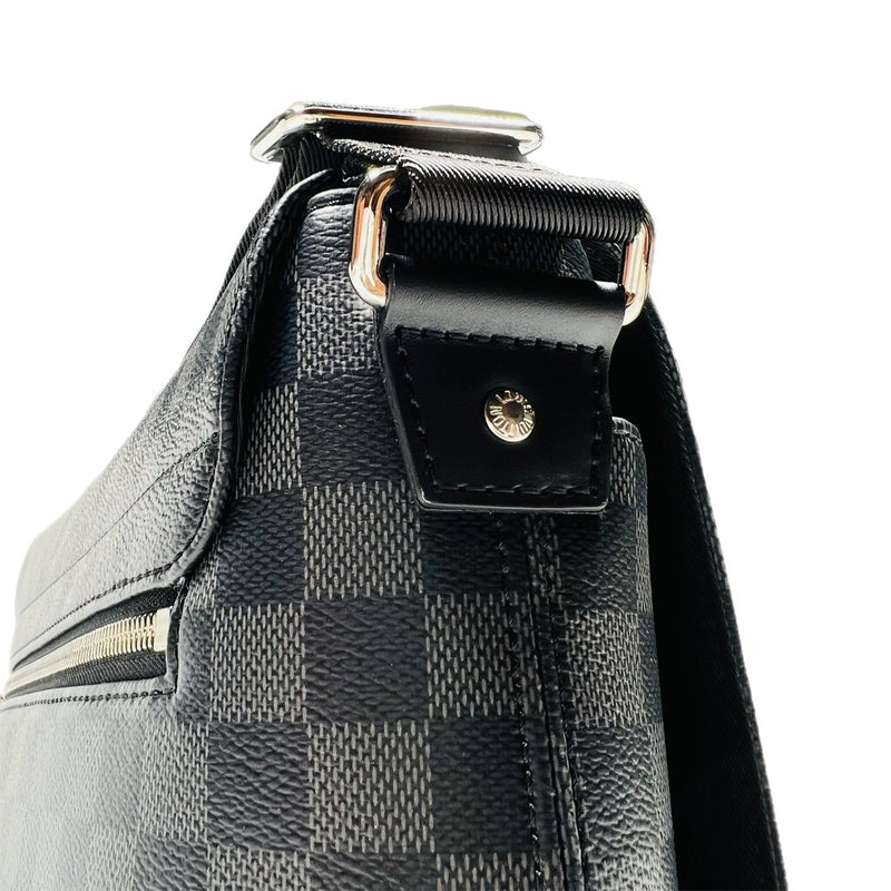 Louis Vuitton Monogram Messenger Bag Large Noir