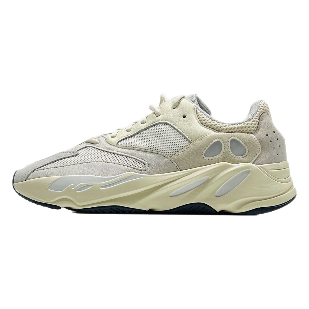 Yeezy 700 Cream Sz 16