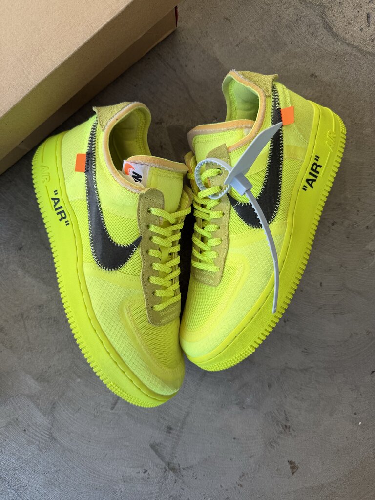 Nike Air Force 1 x Off White Volt Sz. 7.5