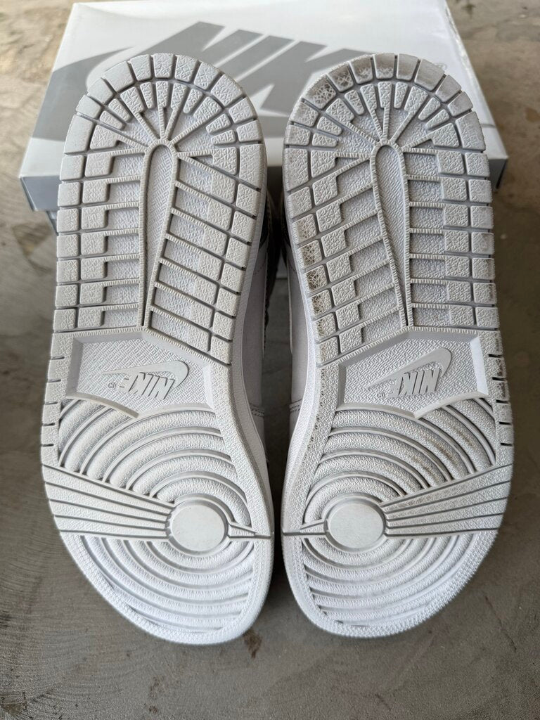 Jordan 1 Co.Jp Metallic Sz. 9.5