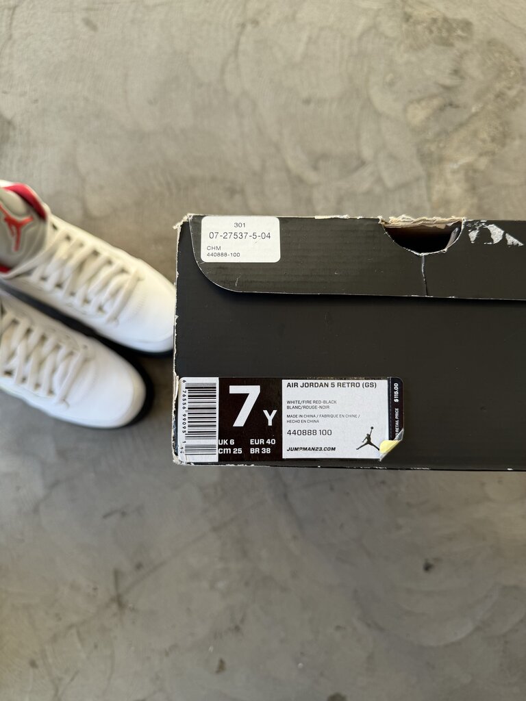 Jordan 5 Fire Red Sz. 7Y