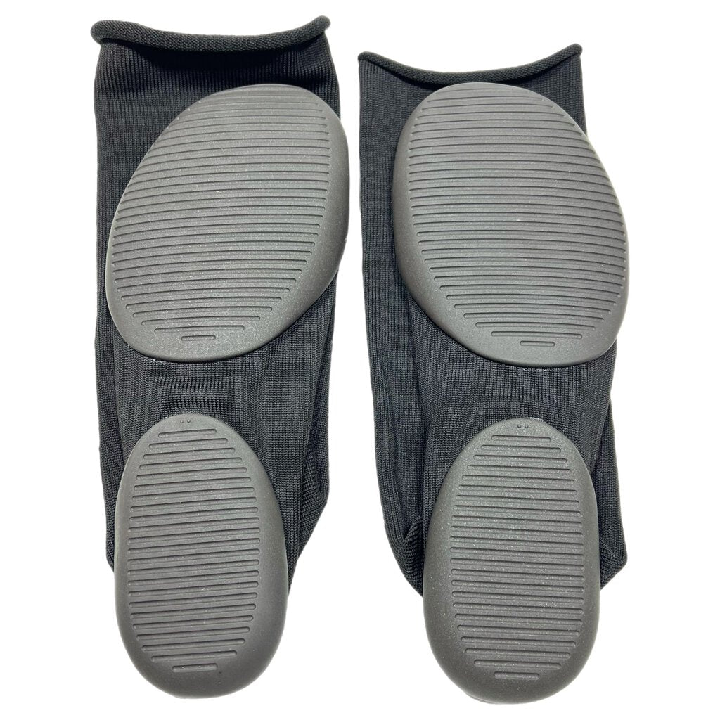 Yeezy Pod Black Sz. 2