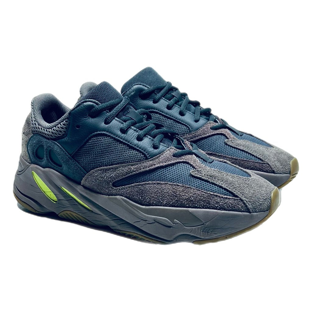 Yeezy 700 Boost Muave Sz .10