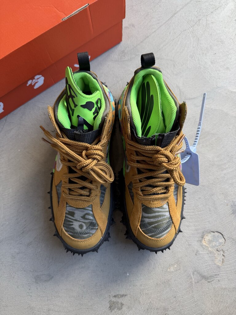 Off-WhiteX Nike Terra Brown Sz. 7.5