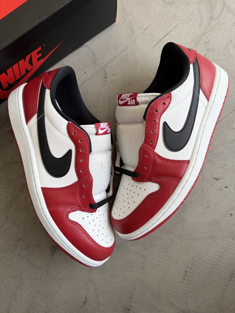 Jordan 1 Low Chicago Sz. 11