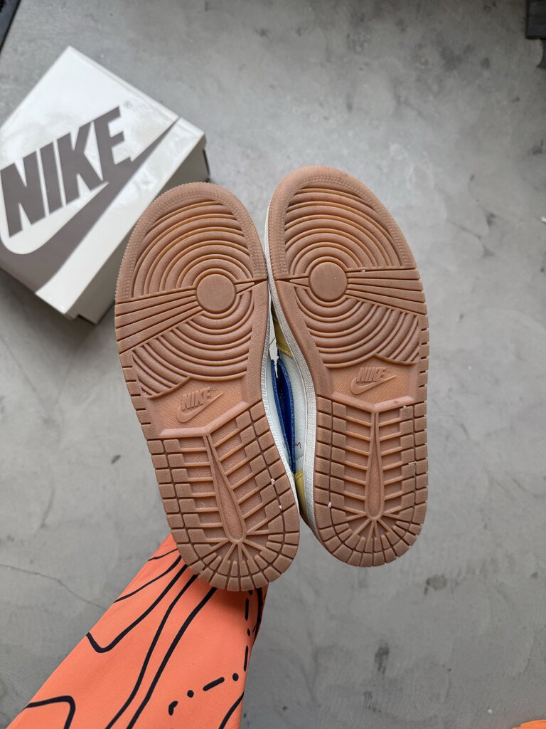 Travis Scott x Jordan 1 Canary Sz. 4.5M