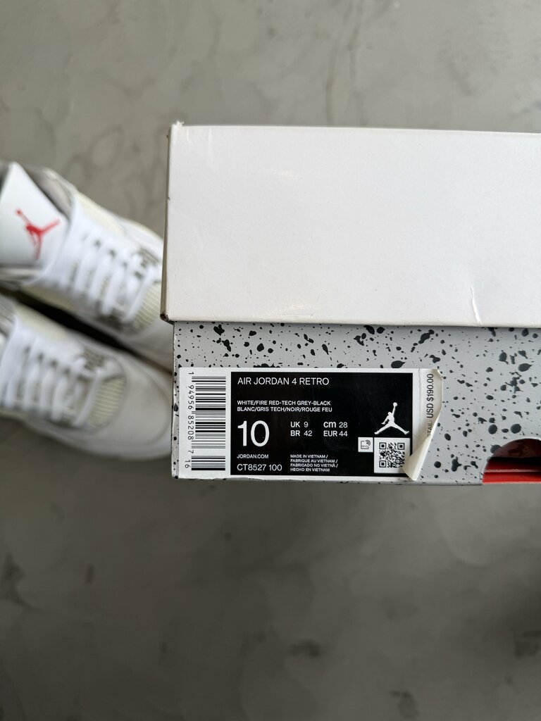 Jordan 4 White Oreo Sz. 10