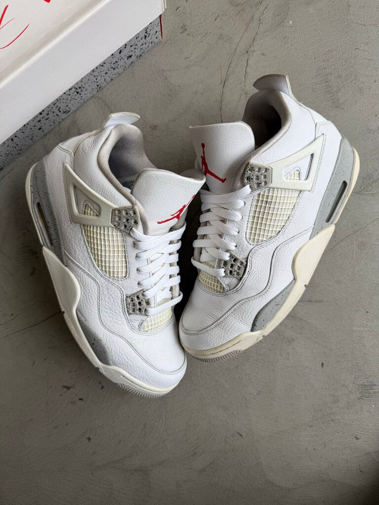 Jordan 4 White Oreo Sz. 10