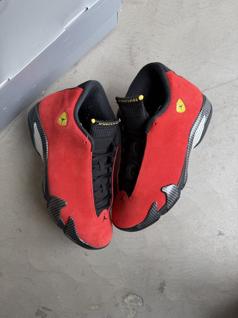 Jordan 14 Ferrari Sz. 11