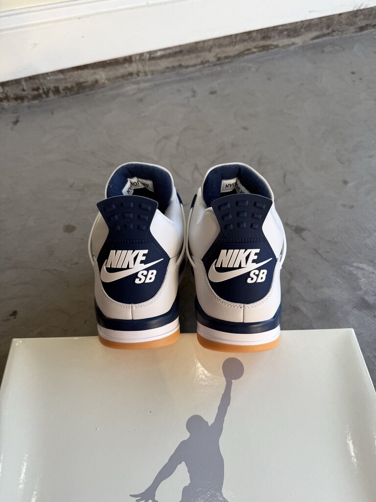 Jordan 4 SB Navy Sz. 13