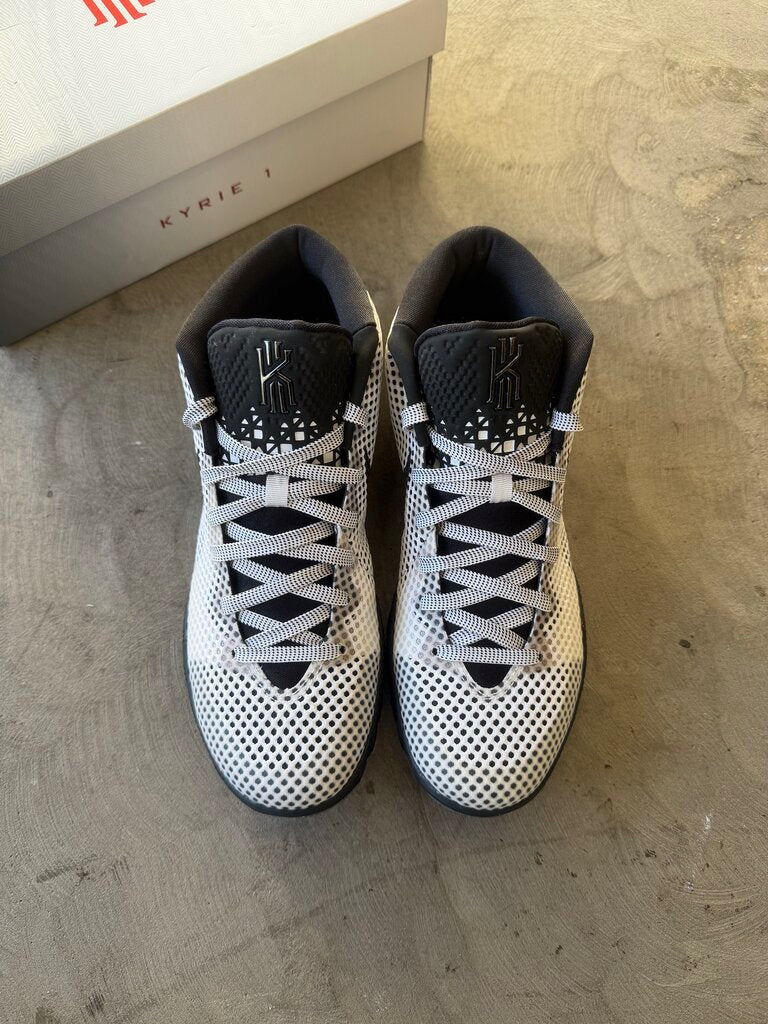 Kyrie 1 BHM Sz. 10