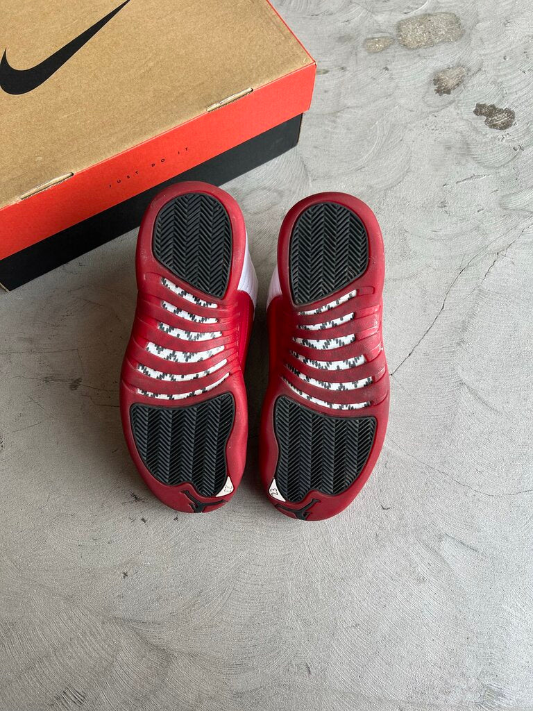 Jordan 12 Cherry Sz. 9.5