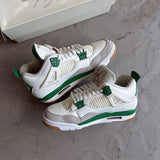 Jordan 4 SB Pine Green Sz. 8.5