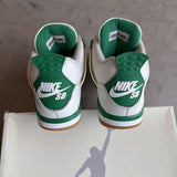 Jordan 4 SB Pine Green Sz. 8.5