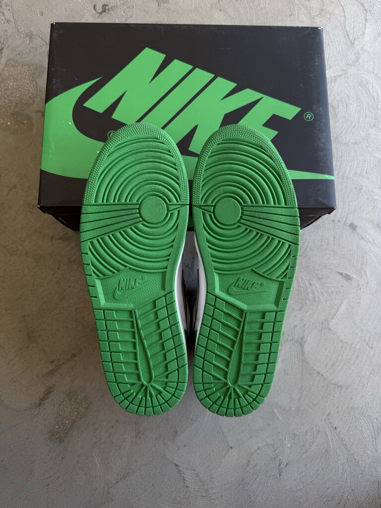 Jordan 1 Pine Green Sz. 12