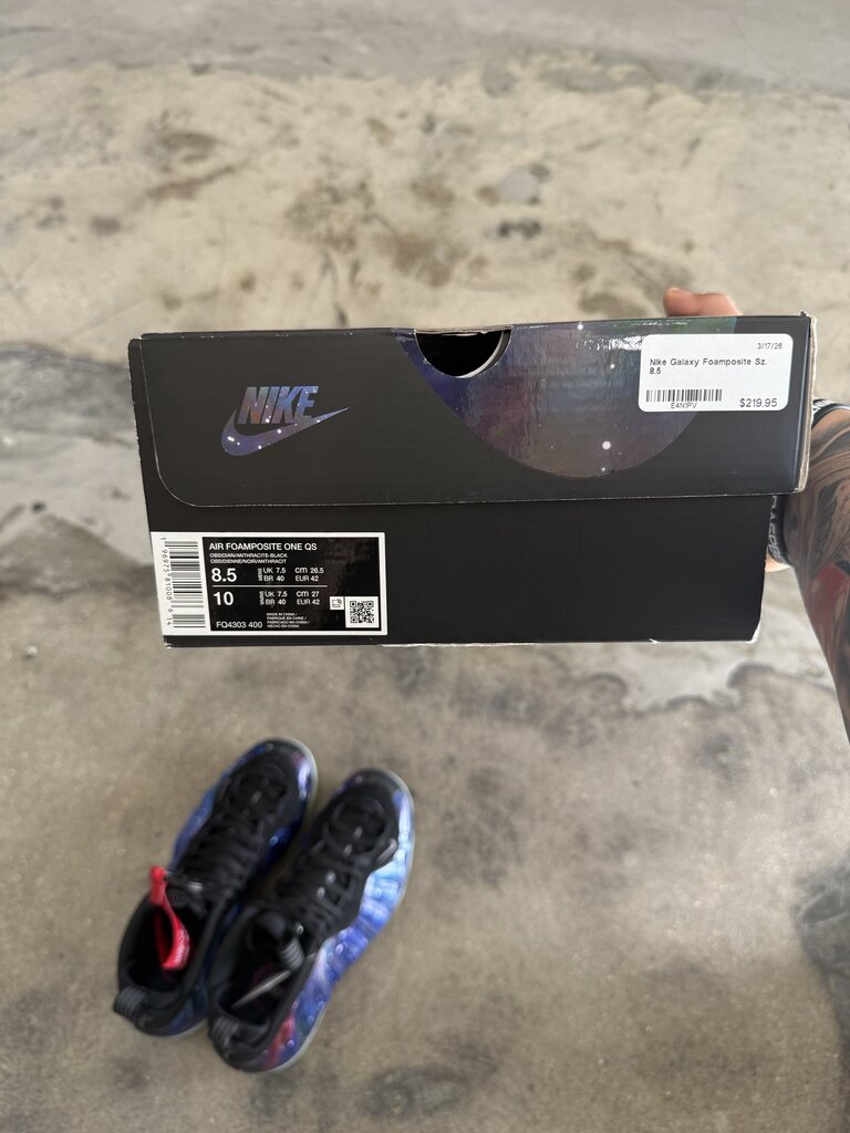 Nike Galaxy Foamposite Sz. 8.5