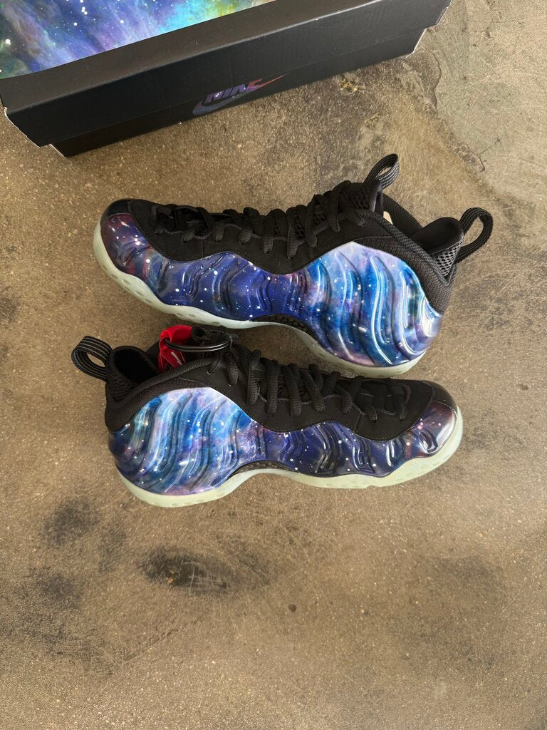 Nike Galaxy Foamposite Sz. 8.5
