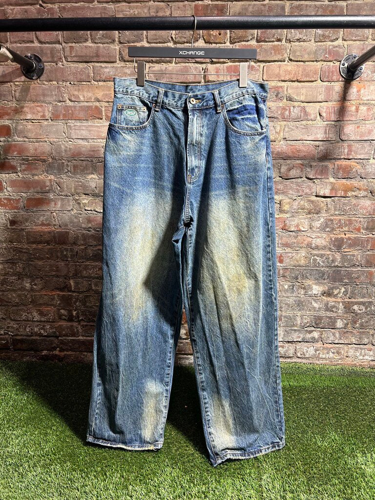 GV Gallery Dumpster Denim Jeans Sz. M