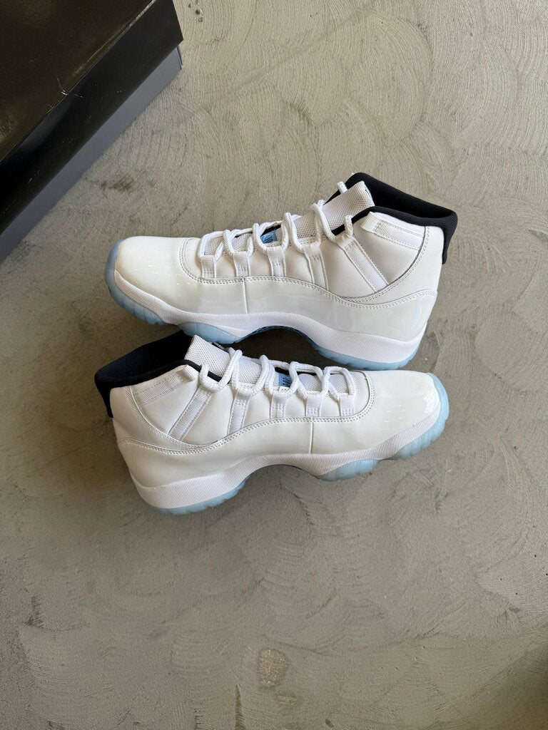 Jordan 11 Legend Blue Sz. 9 (nb)